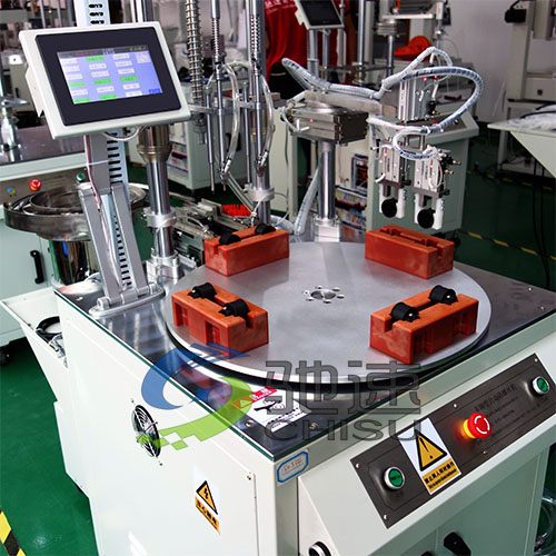 自动拧螺丝设备