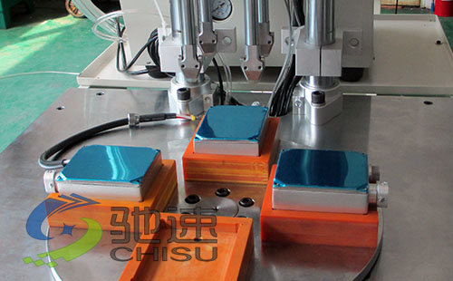 汽车配件多轴锁螺丝机