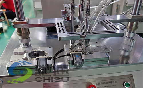 车门拧螺丝设备