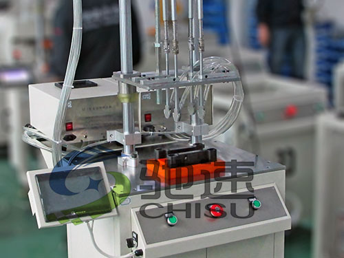 行李箱4轴拧螺丝设备-固定式