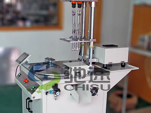 电磁阀4轴锁螺丝机-出料式