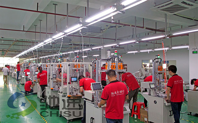 自动锁螺丝机组装车间