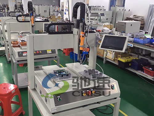 坐标式锁螺丝机