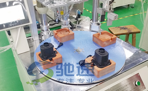 抽气泵锁螺丝机