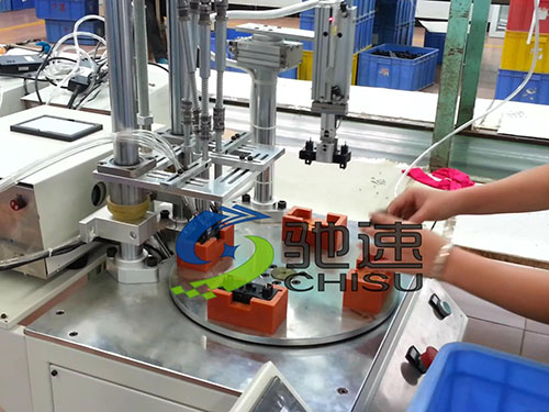 玩具用自动锁螺丝机-3轴机械手