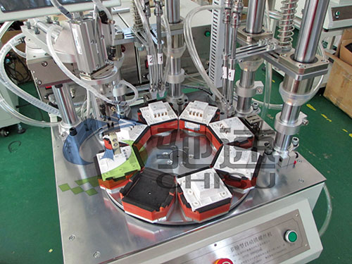 墙壁开关自动拧螺丝机-4轴机械手