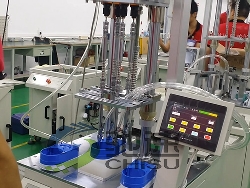 智能IC卡水表自动锁螺丝设备-4轴