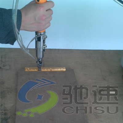 手持式锁螺丝机