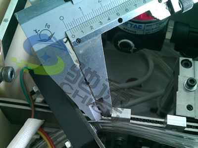 手持式锁螺丝机