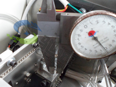 手持式自动锁螺丝机