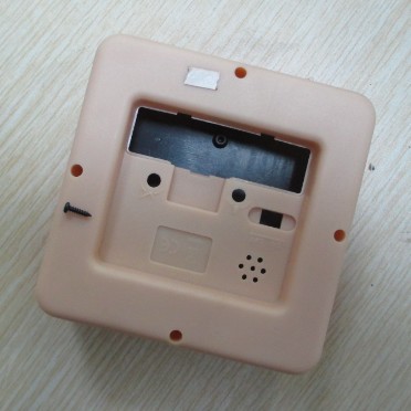 闹钟自动拧螺丝