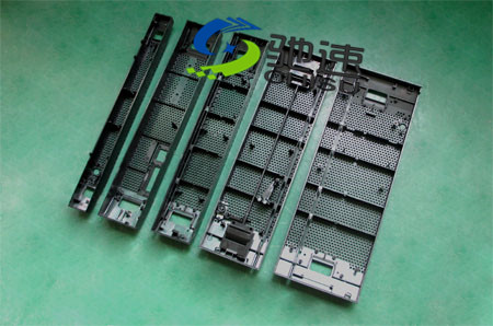 多种产品需要拧螺丝